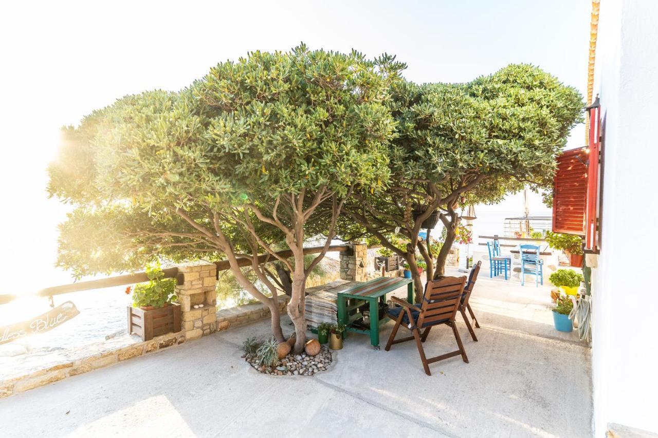 Hostal Ikarian Endless Blue Kouniadi Exterior foto